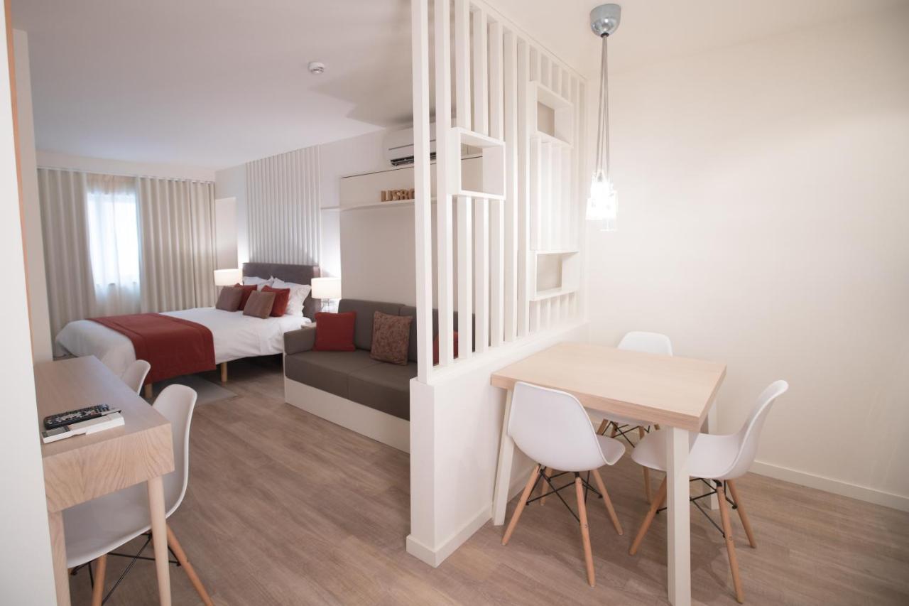 Almada Wine House - Tourism Apartments Porto Bagian luar foto